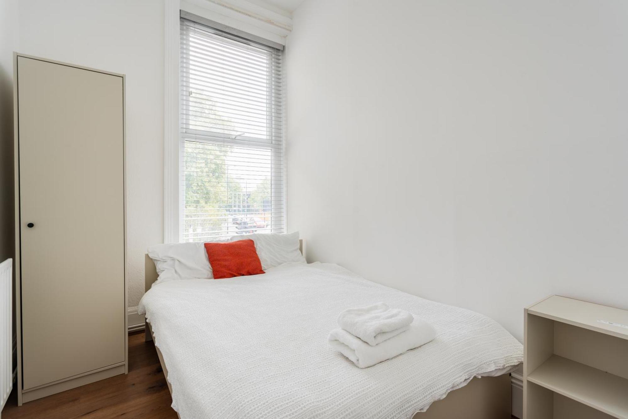 Cozy With Shared Bathroom * Londres
