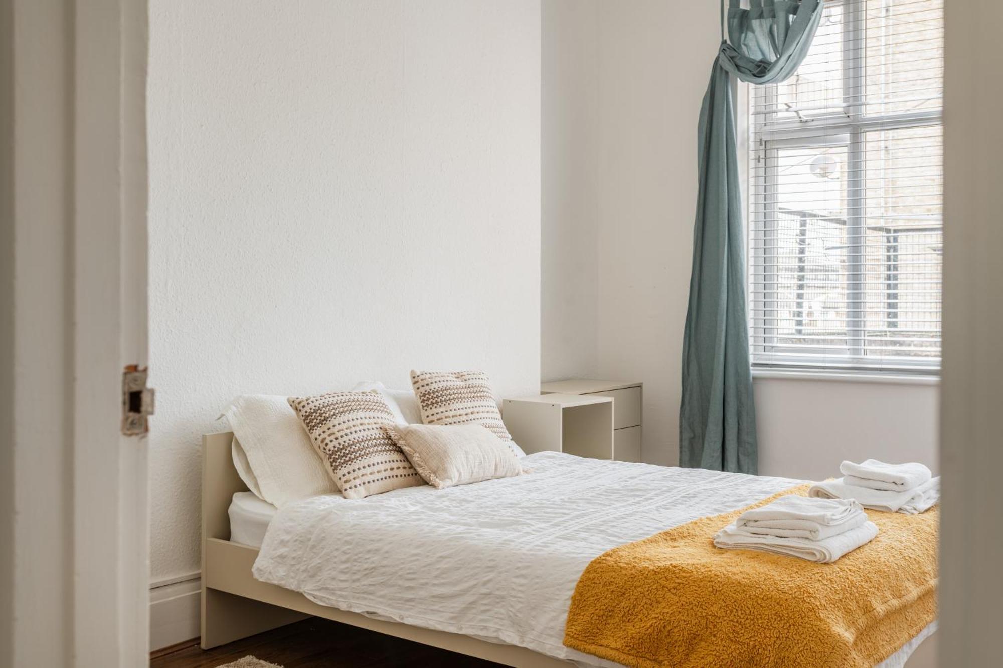 Cozy With Shared Bathroom *