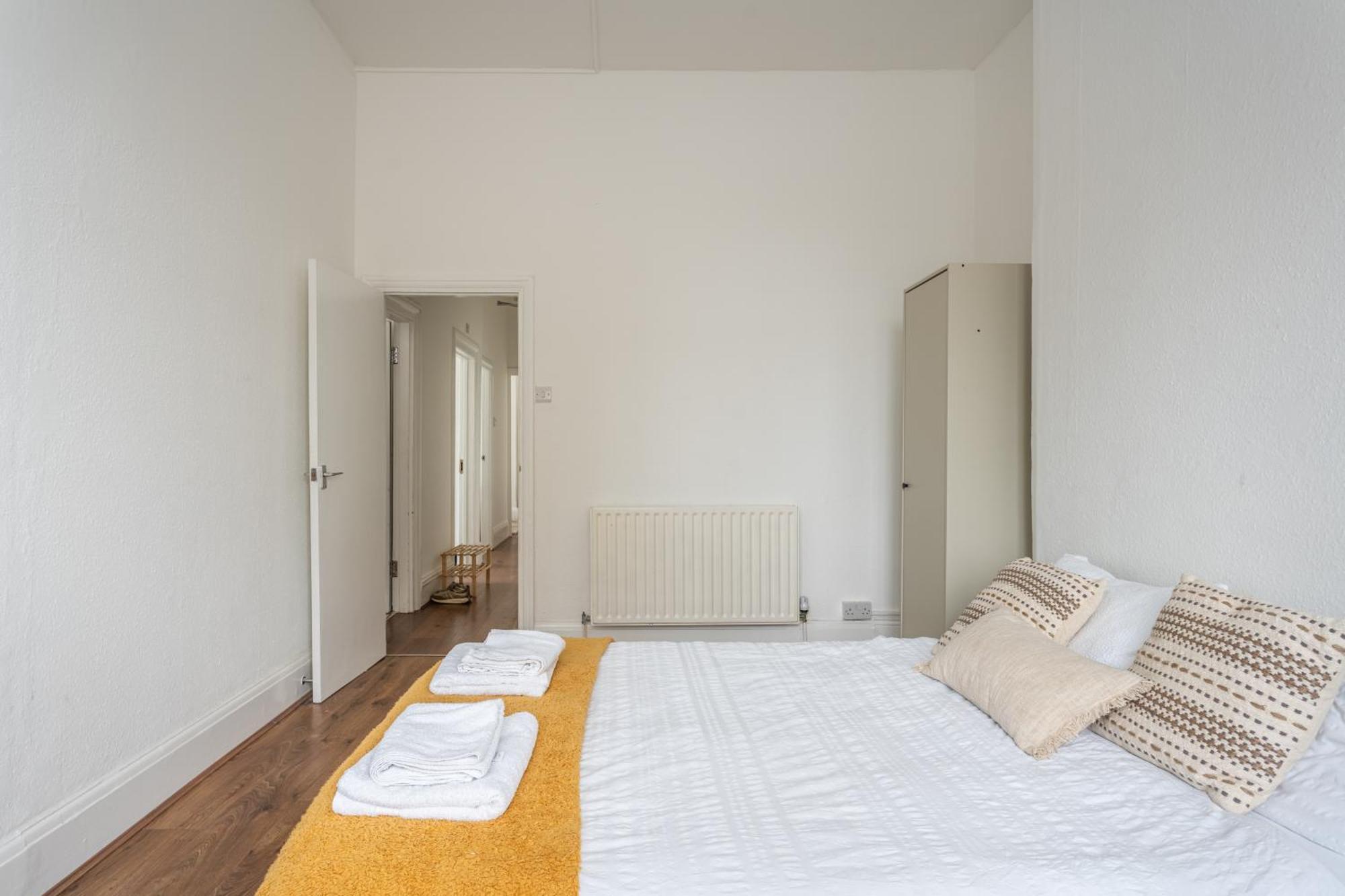 Cozy With Shared Bathroom Privatunterkunft